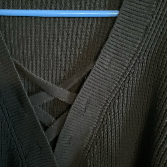 Knit Sweater🔴 - Picture 2 of 4